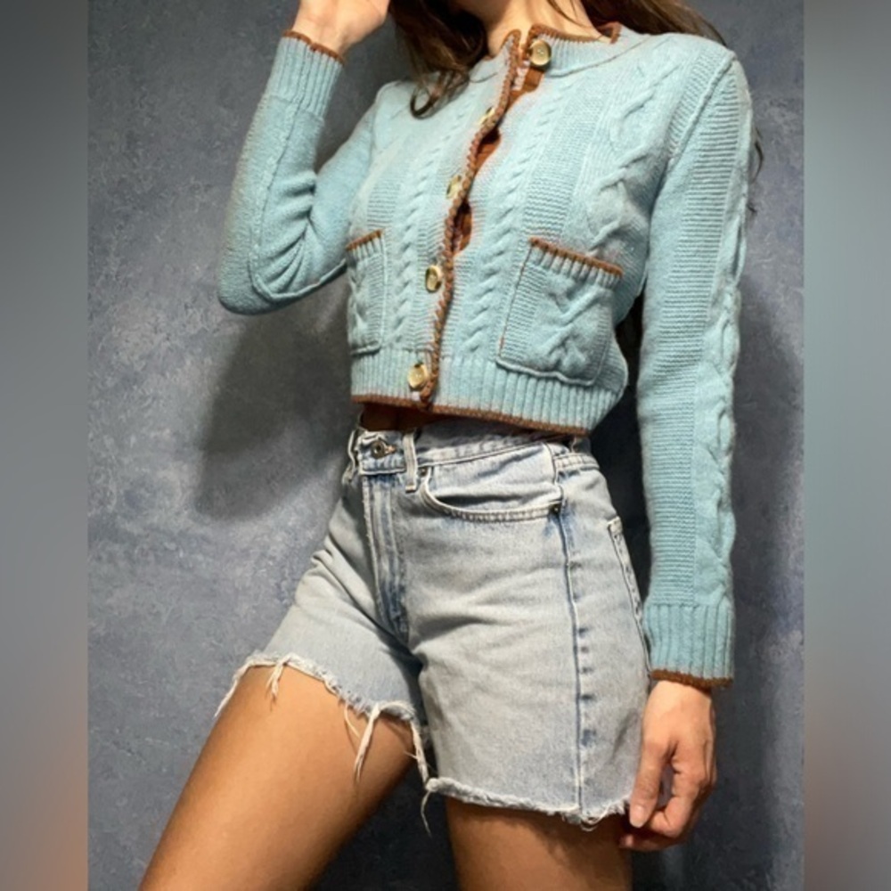 Sundance 100% Wool Blue Cropped Cardigan Sweatee